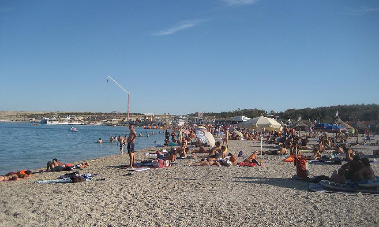 UŽAS NA JADRANU: Peli se na opasnu stenu, jedna osoba POGINULA, drugu spašavaju!