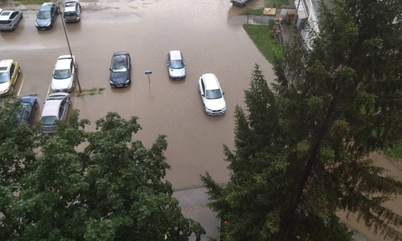 Snažno NEVREME pogodilo užički kraj, IZLIO se Volujački potok: U Priboju POTOPLJENE sve glavne ulice