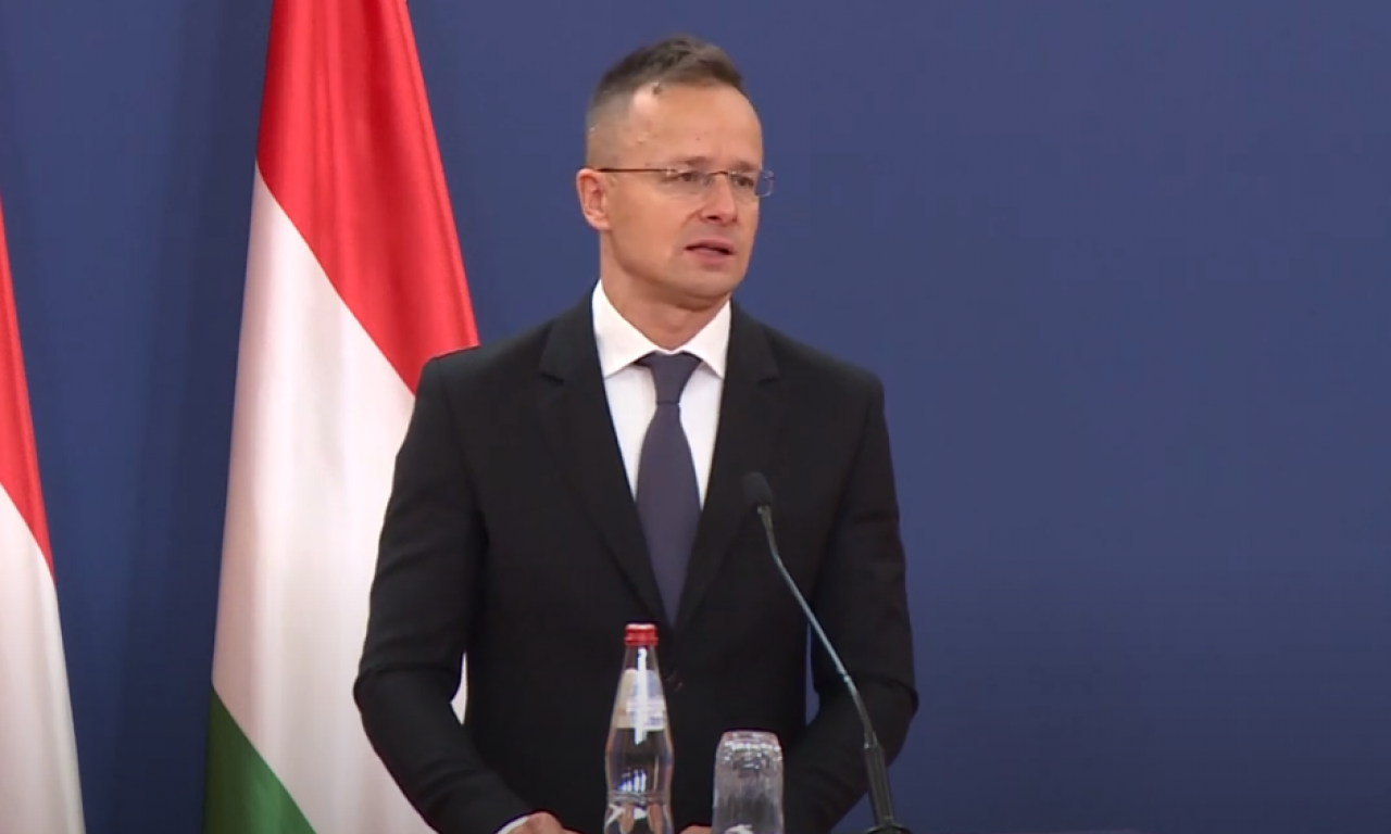 Sijarto: Mađarska uprkos pritisku Zapada ne odustaje od ruske nafte i gasa