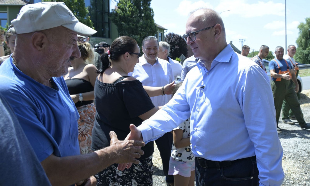 Vesić u Šidu: Rasterećen TRANZITNI SAOBRAĆAJ, u planu brza PRUGA i OBILAZNICA