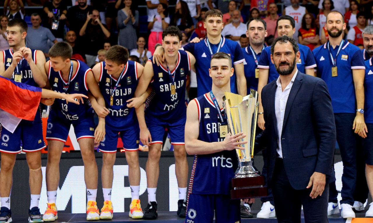 Košarka se VRATILA KUĆI: Zlatna medalja kao nekad, a onda i "KUPANJE" selektora