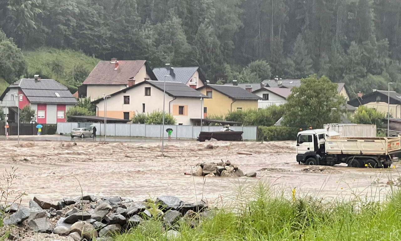 Poplave, BUJICE, ima i ljudskih žrtava... Kuda ide STRAVIČNO NEVREME koje je OPUSTOŠILO SLOVENIJU