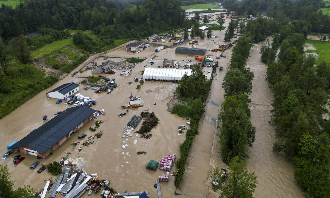 POPLAVE u Sloveniji i Hrvatskoj vidljive iz SVEMIRA: KATASTROFA koja se DEŠAVA pred našim OČIMA