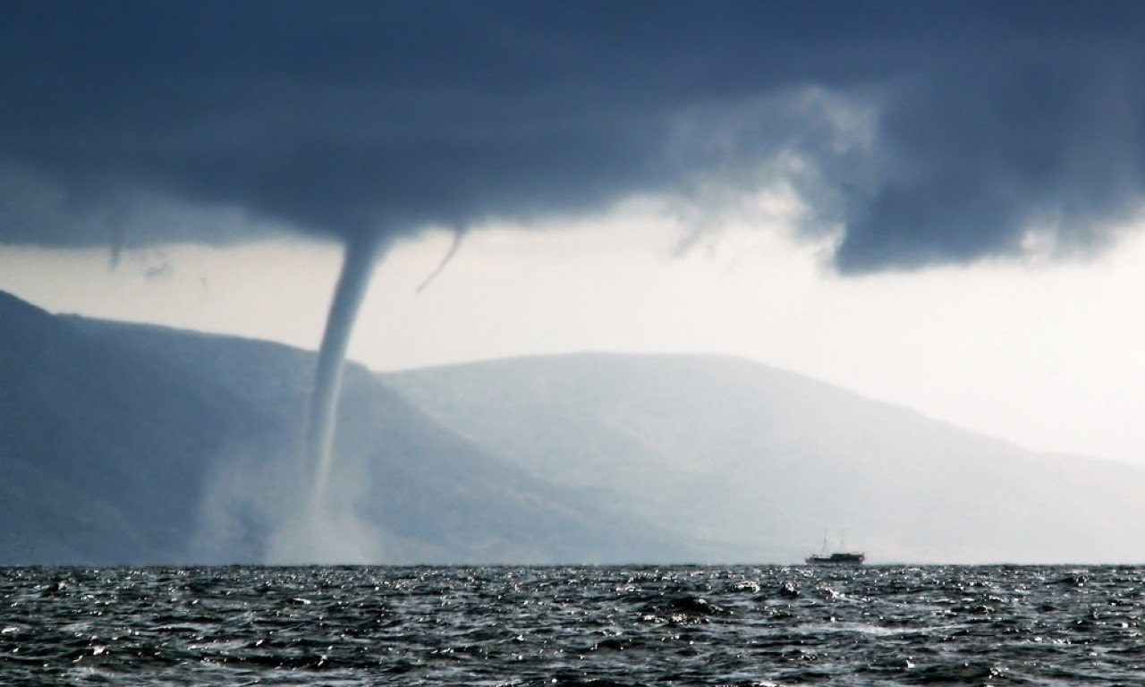 TORNADO NA HALKIDIKIJU iznenadio turiste, POVREĐENE 4 OSOBE