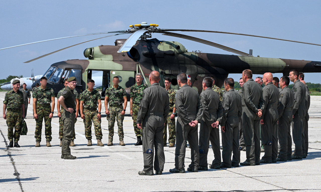 Prva grupa pripadnika VOJSKE SRBIJE se vratila iz SLOVENIJE, druga još POMAŽE posle POPLAVA