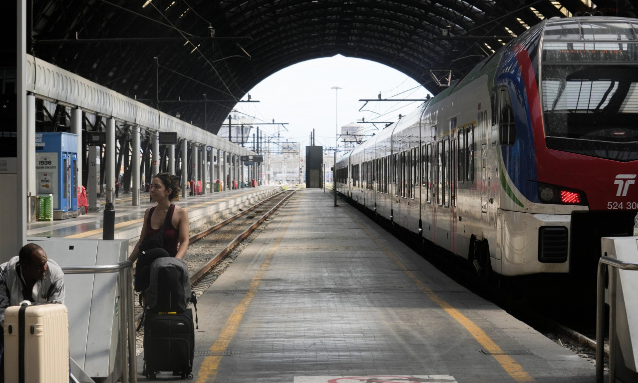 VOZOVI NE IDU između Francuske i Italije zbog ogromnog KLIZIŠTA u Savoji