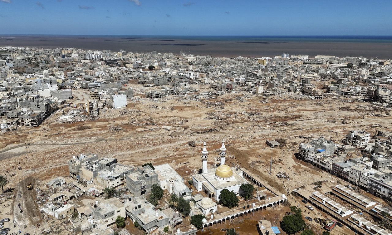 DERNA - grad KOGA VIŠE NEMA: Poginulo 11.300 ljudi, 10.100 nestalo, DVE BRANE "PUKLE" kao da su od stakla