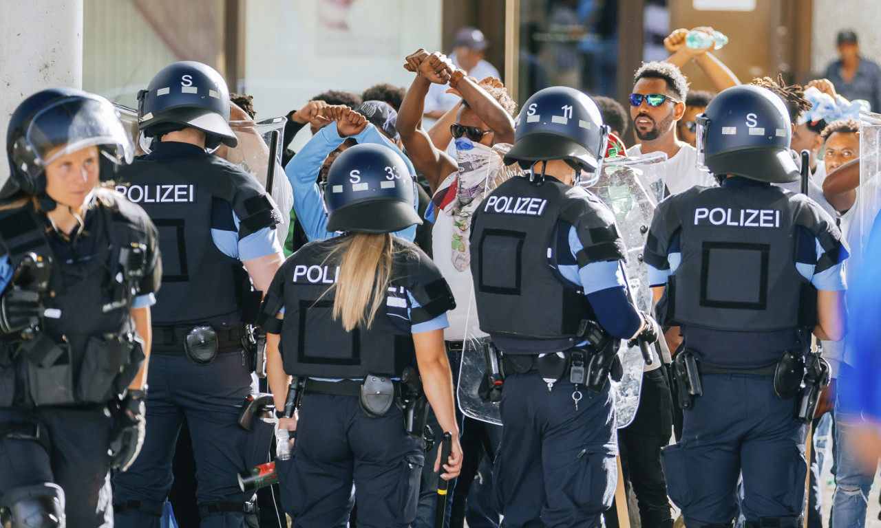 NEMIRI u Štutgartu na eritrejskom KULTURNOM festivalu: Povređene DESETINE ljude, među njima najmanje 26 POLICAJACA