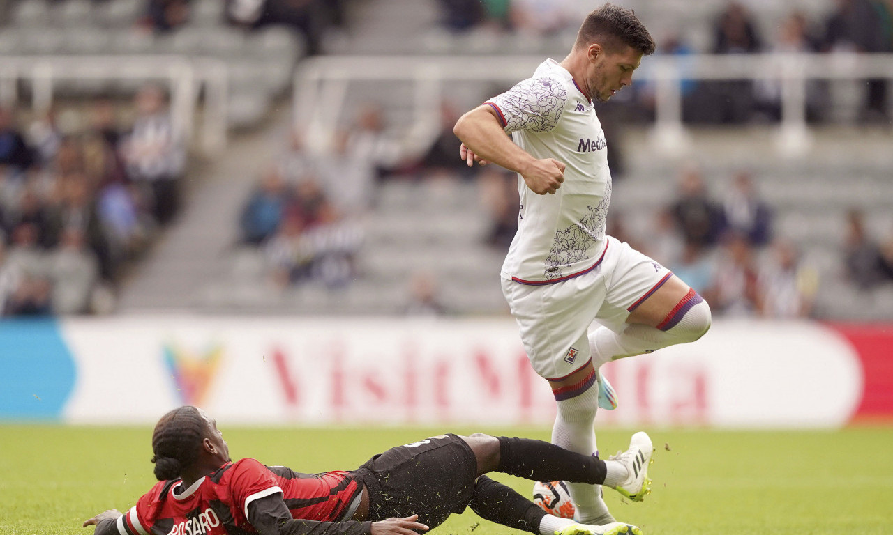 LUKA JOVIĆ REŠETA U EVROPI! Srbin vodi Milan u osminu finala Lige Evrope! (VIDEO)