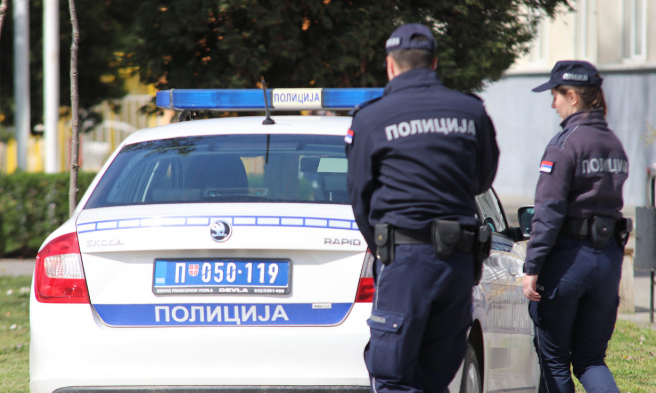 AUTOMOBIL U KOJEM JE UPUCAN BOKSER POSLAT NA VEŠTAČENJE Detalji drame u Kaluđerici: Ovaj TRAG može odvesti policiju