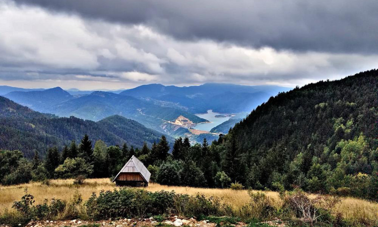 U ovom SELU se ostvarilo PROROČANSTVO Tarabića, a "DRINA POTEKLA UZBRDO": Pogledajte fotke ZAOVINA koje su OBIŠLE svet