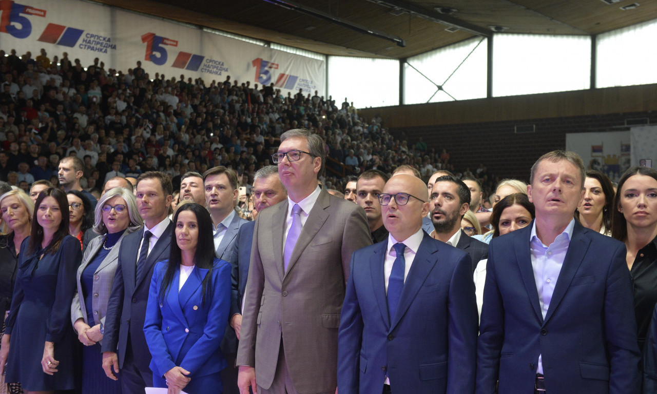 Podržaću SNS na predstojećim IZBORIMA: VUČIĆ u Šapcu na OBELEŽAVANJU 15 GODINA od OSNIVANJA stranke