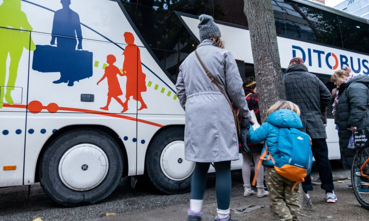 UŽAS KOD VENECIJE! Prevrnuo se autobus sa TURISTIMA IZ BiH, vatrogasci IZVLAČILI ljude iz vozila (FOTO)