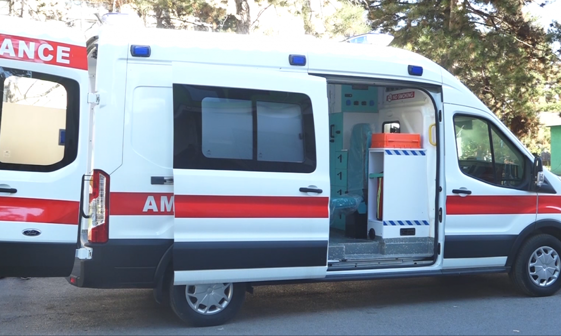 TRI SAOBRAĆAJNE NESREĆE U BEOGRADU: Povređeni hitno prebačeni u bolnicu