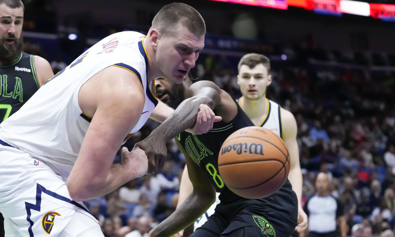 REKORD ZA REKORDOM: Moćni Jokić brutalnim "tripl-dablom" izjednačio dostignuće LEGENDE NBA lige