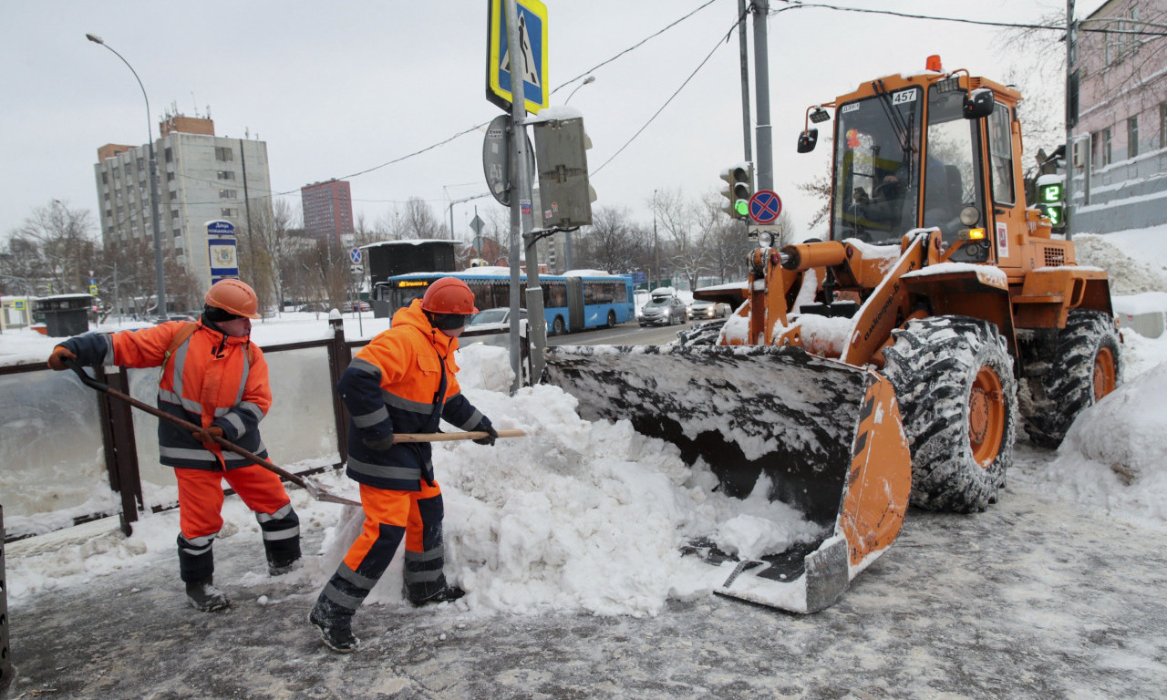 VREME JE OPASNO u ovim delovima SRBIJE, upaljeni METEO-ALARMI: Pašće OGROMNA KOLIČINA KIŠE, a onda i SNEG