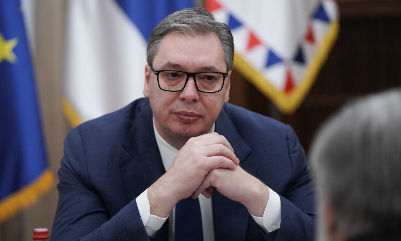 Vučić sa suosnivačem Epla Stivom Voznijakom: VELIKA JE ČAST da uručimo PASOŠ OVOM GENIJU