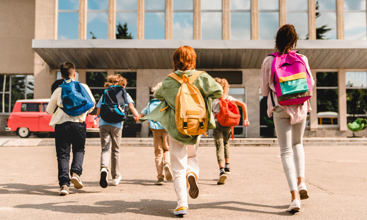 PROMENE U ŠKOLAMA! ODELJENSKI STAREŠINA može dati OCENU iz vladanja kao i svaku drugu! Uveden i DRUŠTVENO KORISTAN RAD