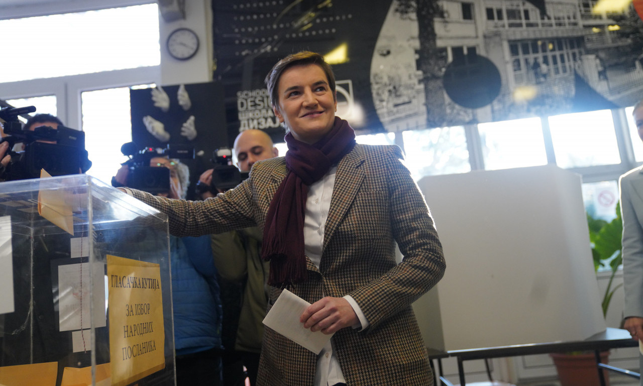 (FOTO) Glasala ANA BRNABIĆ na SAVSKOM VENCU