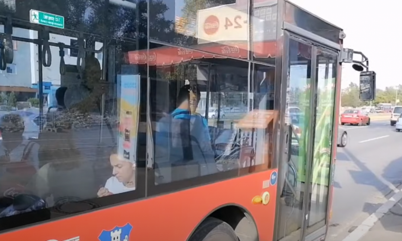 Gradski autobus 511 ponovo u plamenu na Obrenovačkom putu