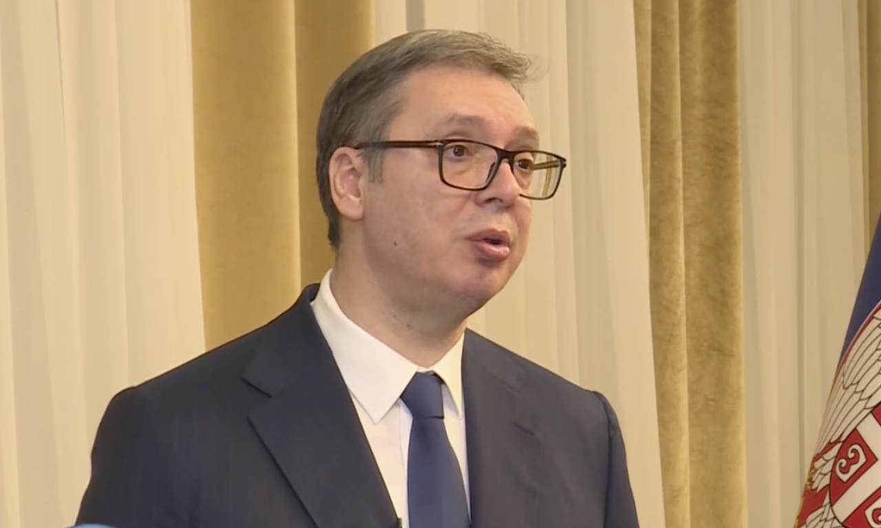 PLATE I PENZIJE RASTU, a nezaposlenost OPADA! Vučić: Mi ne kukamo, mi se BORIMO ZA SRBIJU