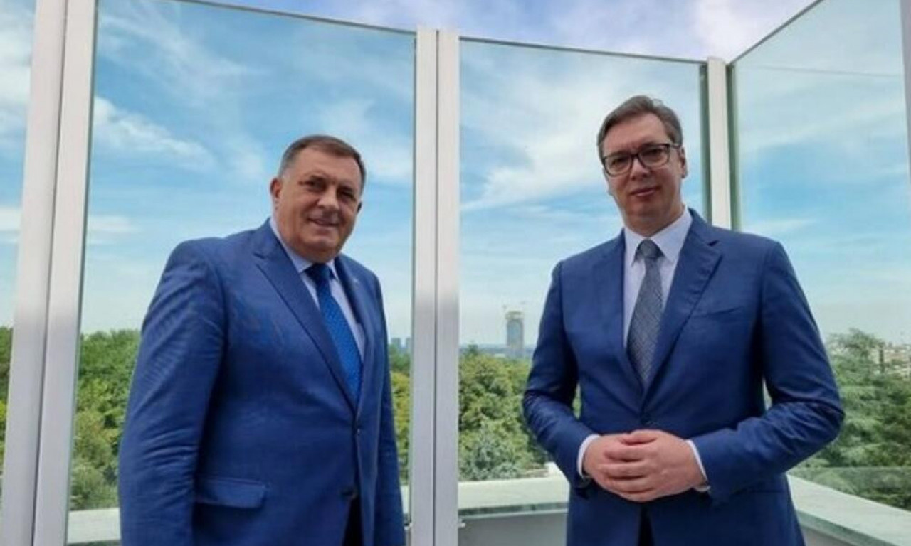 VUČIĆEVA ČESTITKA DODIKU Predsednik Srbije čestitao Dan Republike Srpske: "Doba velikih izazova tek dolaze"