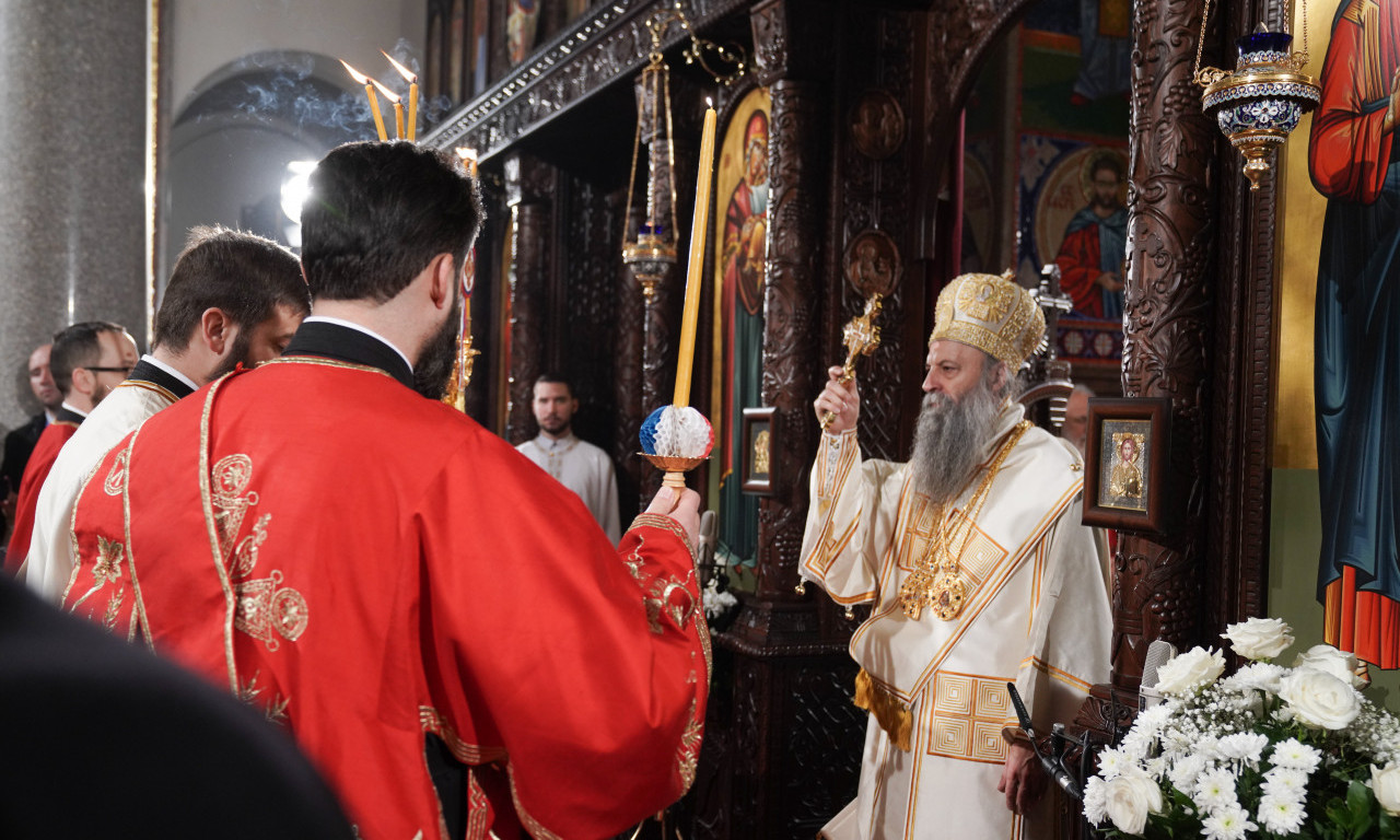 PATRIJARH PORFIRIJE služio svetu arhijerejsku LITURGIJU: Veliki broj vernika u Hramu povodom Dana Republike Srpske