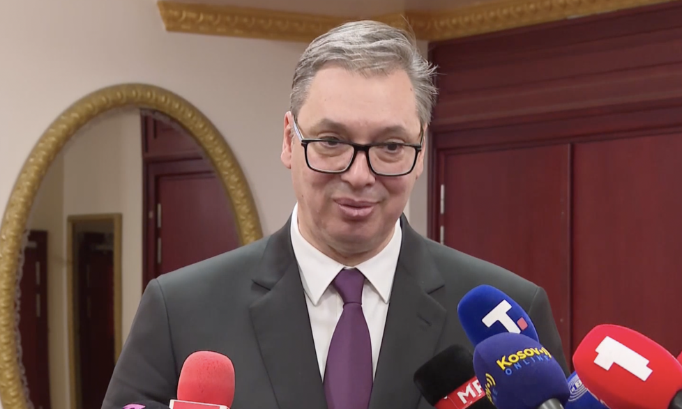 VUČIĆ NAJAVIO ODLIČNE VESTI: Za samo DVE NEDELJE stižu VEĆE PENZIJE