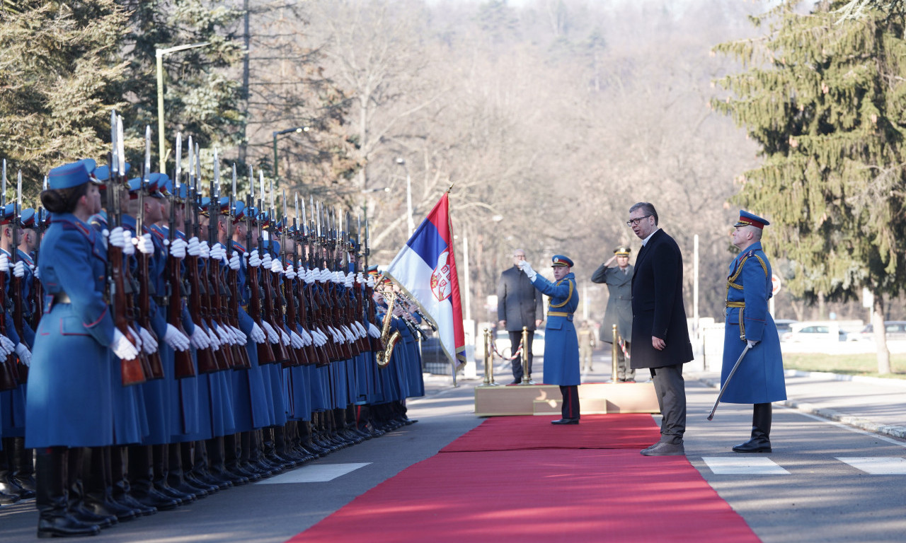 Vučić na PREDSTAVLJANJU REZULTATA analize sposobnosti VOJSKE SRBIJE: Stranci ŽELE DA KUPE srpski "Lazar 3"!