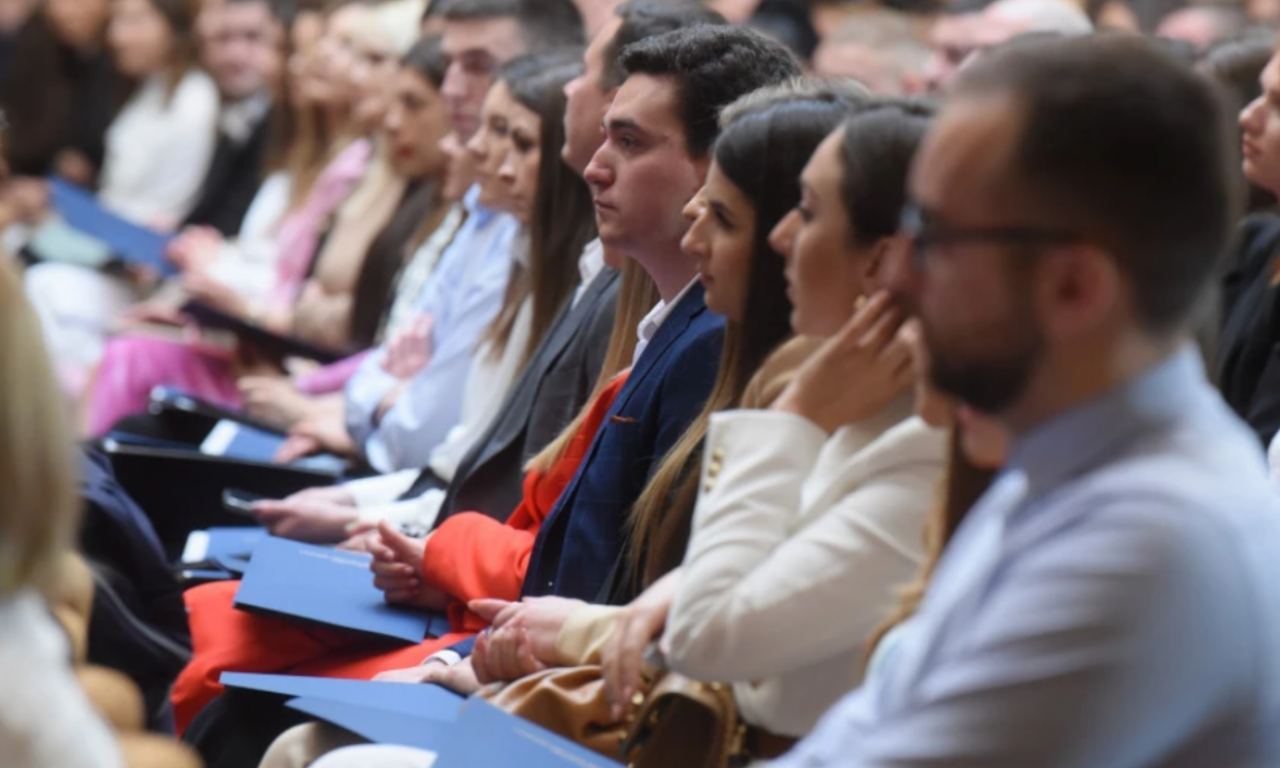 LEPE VESTI ZA SREDNJOŠKOLCE I STUDENTE! Centar za promociju kulture INFON u Beogradu organizuje OACMUN 2024 konferenciju