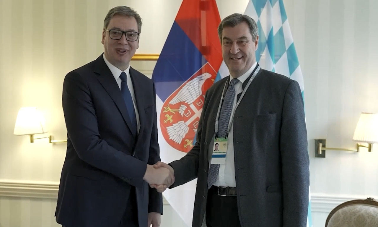 VUČIĆ VODIO PRIJATELJSKI RAZGOVOR SA ZEDEROM! Pričali smo o investicijama i jačanju veza Srbije i Bavarske (VIDEO+FOTO)