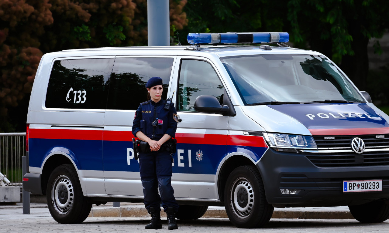 SRBIN STRADAO U NESREĆI U BEČU: Vozač "audija" izazvao nesreću bahatom vožnjom, pa POBEGAO!