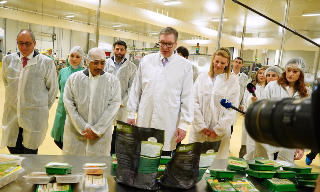 Vučić poslao JAKU PORUKU iz fabrike Nestle: Video sam srećne i ZADOVOLJNE ljude koji veruju u svoju budućnost (VIDEO)