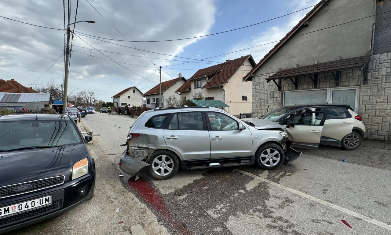 Pogledajte fotografije STRAVIČNE NEZGODE kod Čačka! SUDARILO se 4 vozila, POVREĐENA devojka (FOTO)