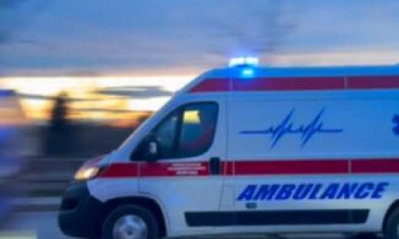 DVE SAOBRAĆAJNE NEZGODE tokom noći u BEOGRADU! Jedna osoba hitno prevezena u Urgentni