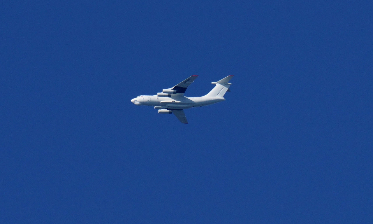 PAO AVION U ALPIMA! Veliki broj hitnih službi u potrazi za PREŽIVELIMA, ne zna se gde je OLUPINA!