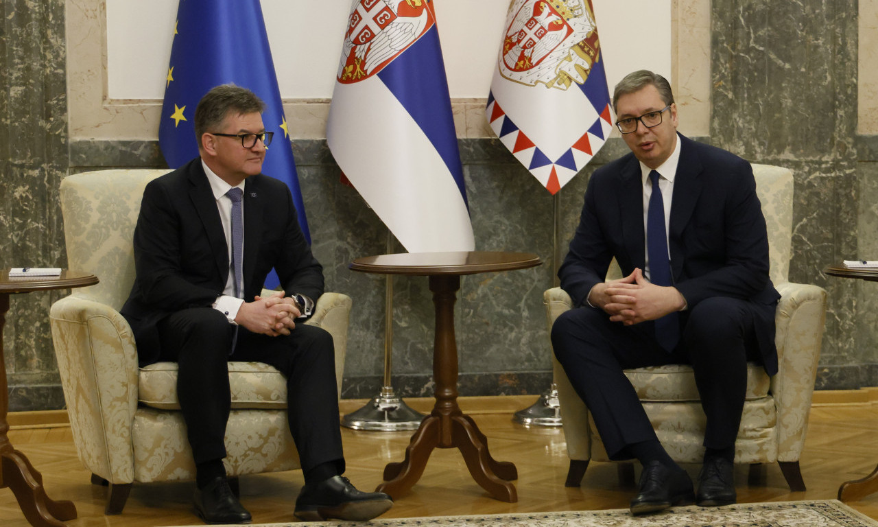 Počeo SASTANAK Vučića i Lajčaka na Andrićevom vencu (VIDEO)