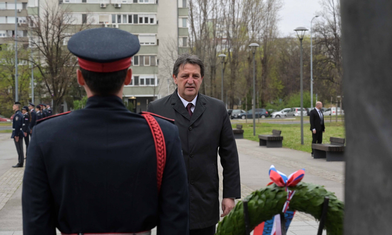 Gašić iz Niša: Naša je obaveza da ČUVAMO SEĆANJE na JUNAKE koji su branili našu ZEMLJU (VIDEO)