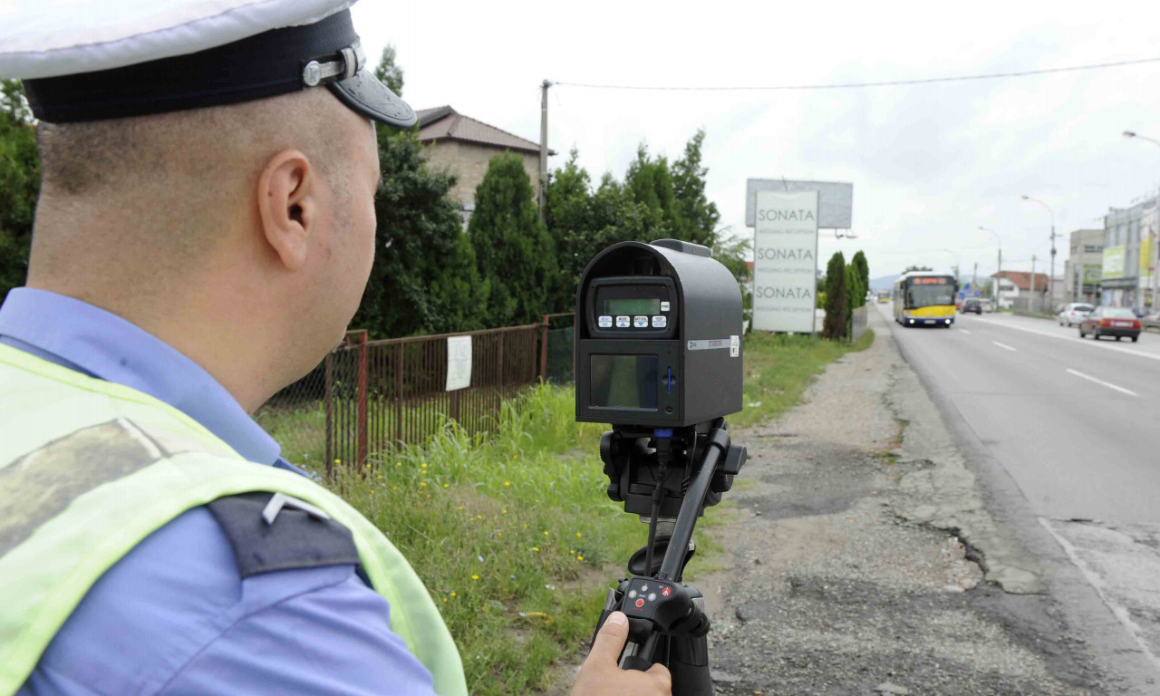 DIVLJAO S AUDIJEM PO SURČINU Policija zaustavila muškarca koji je vozio 200 km na sat i to nije sve