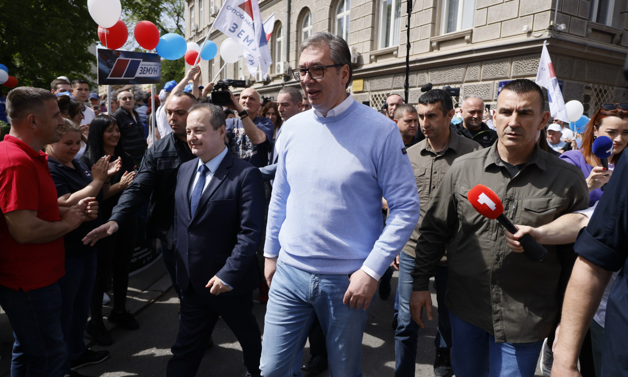 VUČIĆ u Zemunu OTKRIO IME NOVE LISTE! Predsednik potpisao podršku SNS za BEOGRADSKE IZBORE (FOTO+VIDEO)