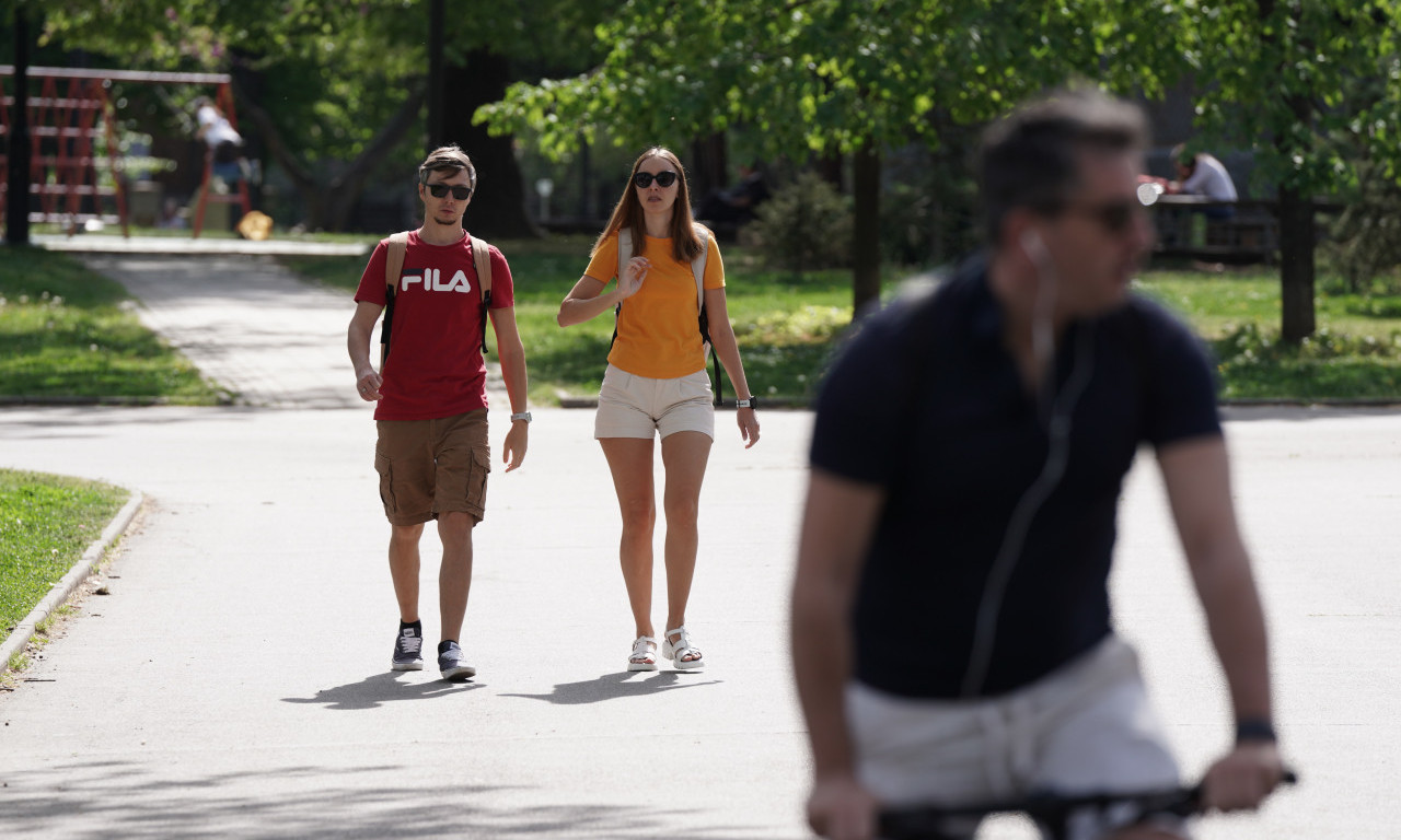 Jutro SVEŽE, ali tokom dana i dalje toplo: Uživajte u ŠETNJI iako će biti malo vetra