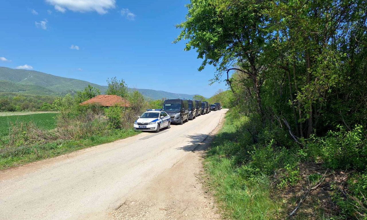 ŠTA SE DEŠAVA?! Žandarmerija POD ROTACIJOM projurila iz sela ZLOT!