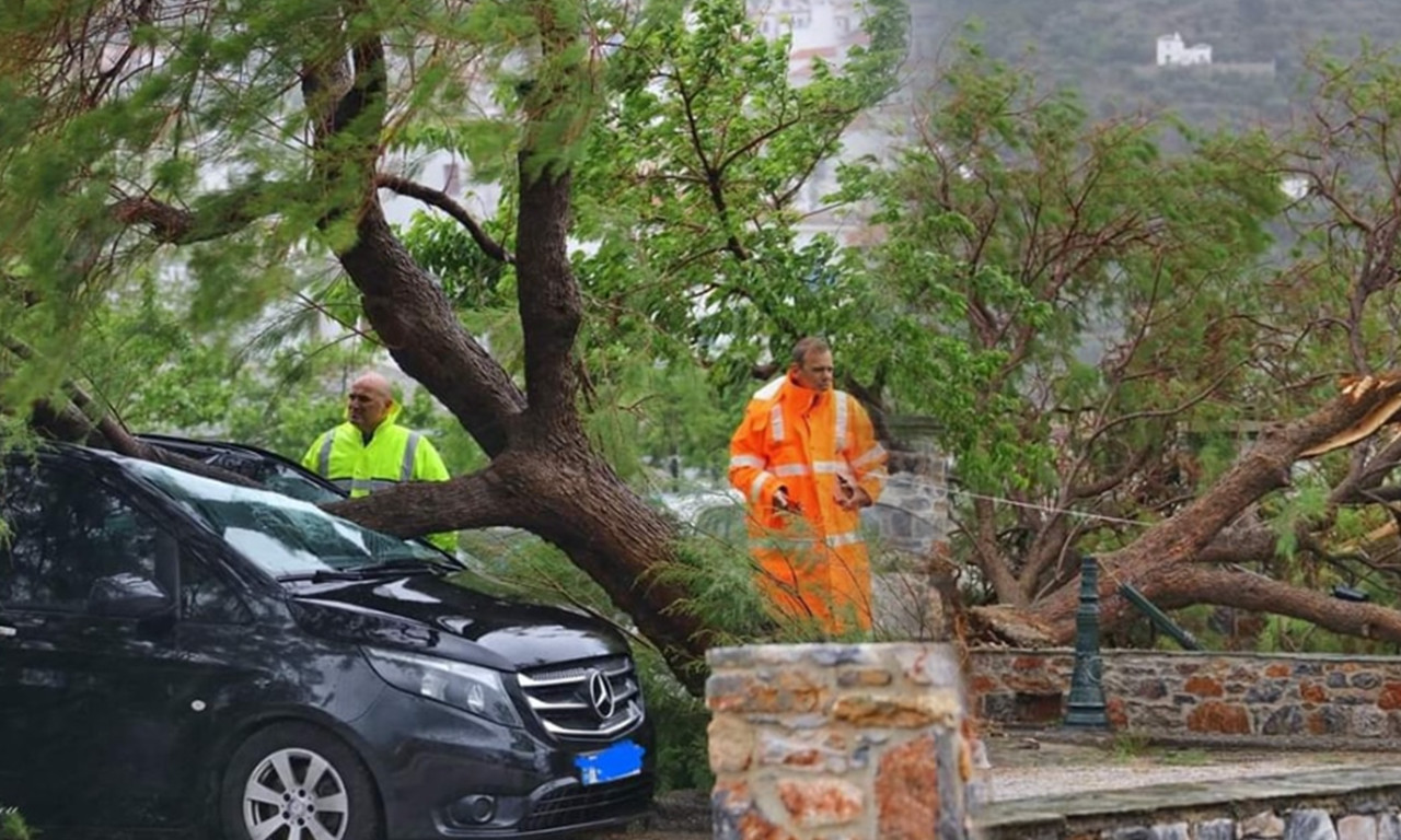 POTOP U GRČKOM LETOVALIŠTU! Meštani očajni, još se oporavljaju od prošle POPLAVE, a nove OLUJE razaraju ulice (VIDEO)