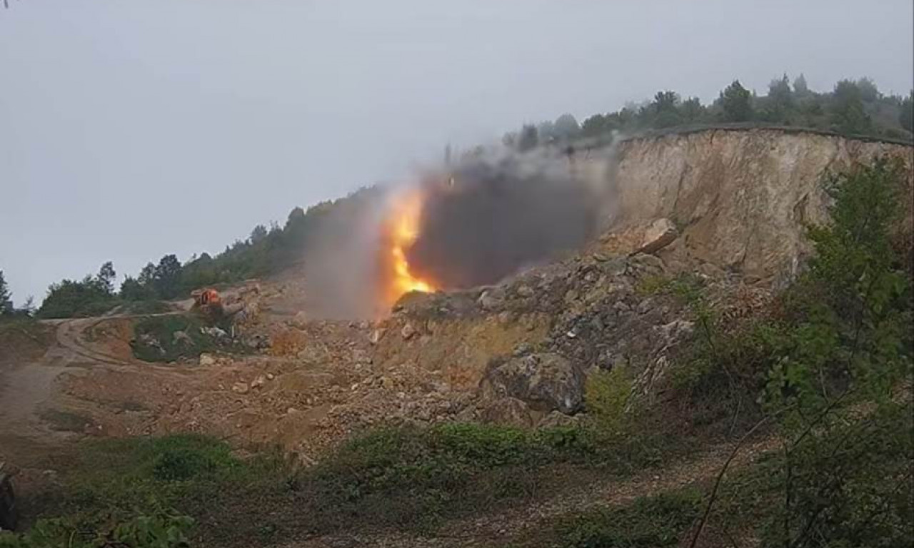 Pogledajte ZASTRAŠUJUĆ SNIMAK EKSPLOZIJE BOMBE u Nišu! Uhvaćen trenutak kada je UNIŠTENA (VIDEO)