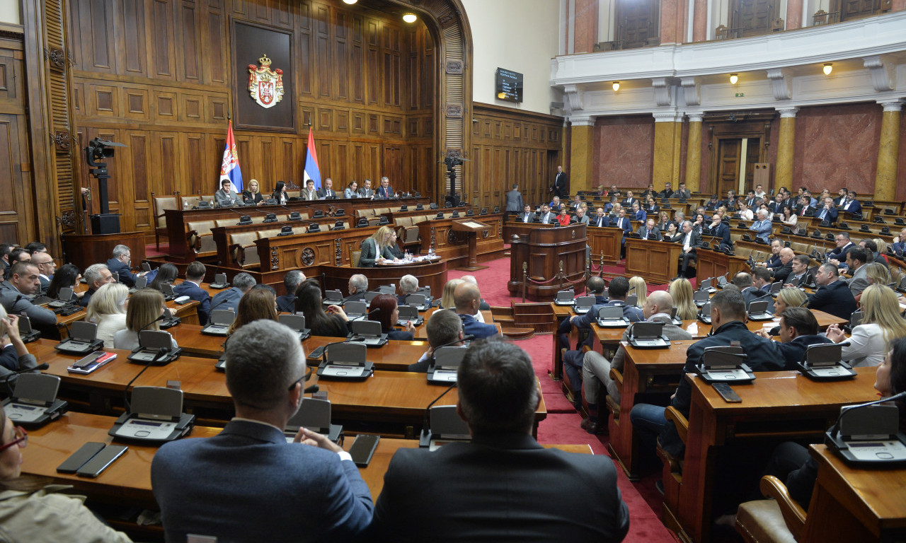 ODRŽAN KOLEGIJUM NARODNE SKUPŠTINE Veći deo opozicije nije se odazvao