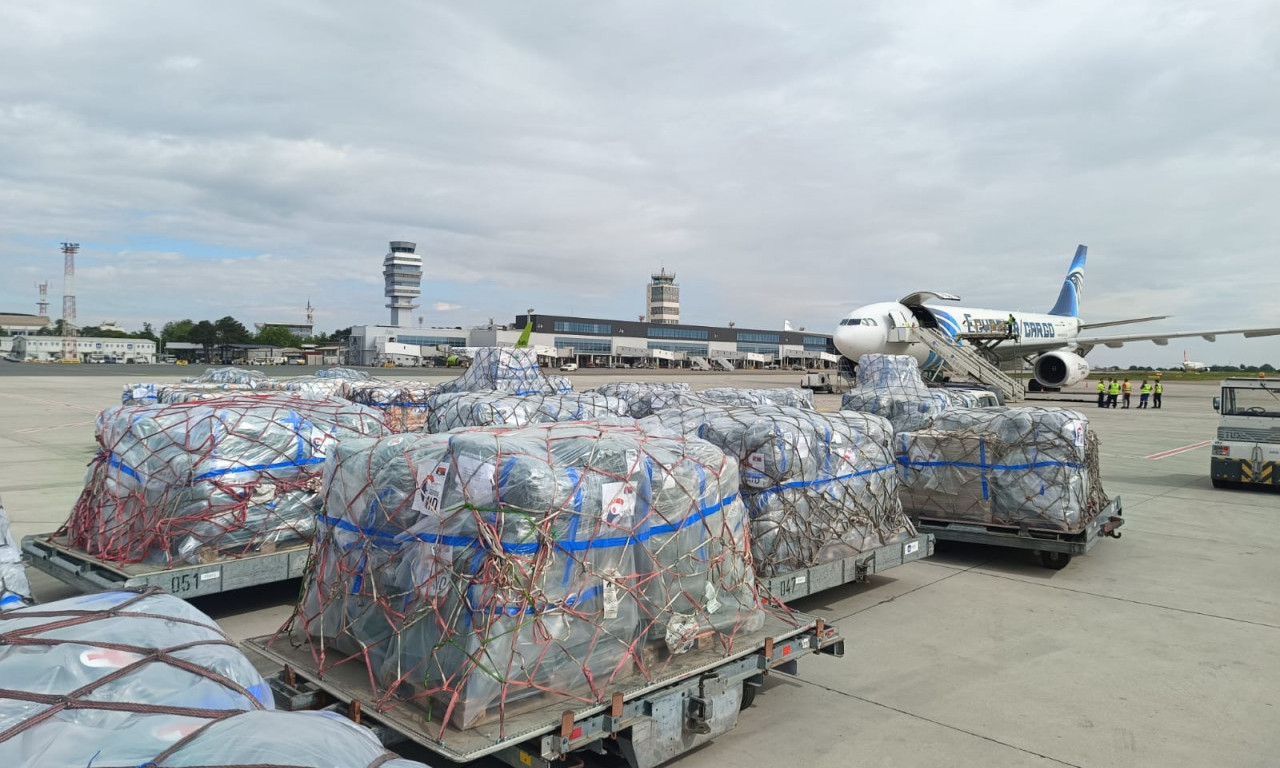 SRBIJA POMAŽE UGROŽENIMA U GAZI! Prvi avion HUMANITARNE POMOĆI kreće već DANAS