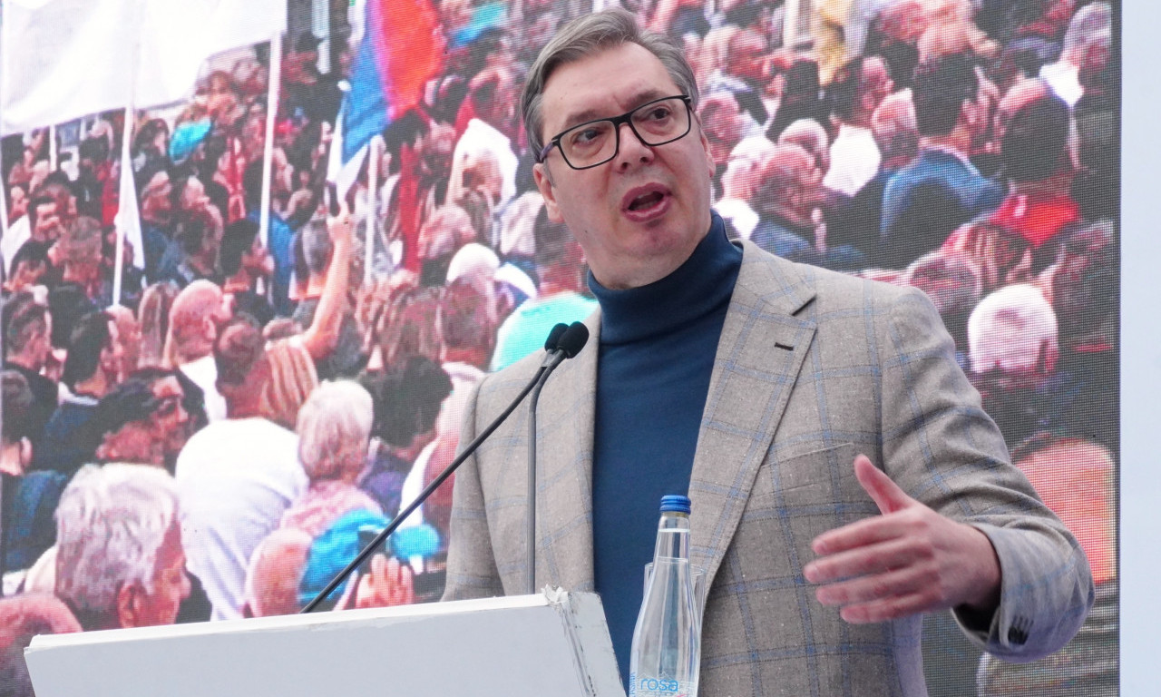 VUČIĆ SE IZ LAZAREVCA OBRATIO GRAĐANIMA: Hoću da SVET dovedemo u SRBIJU i da se svi vraćaju zbog VEĆIH PLATA (VIDEO)