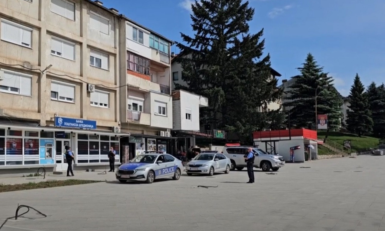 OPSADNO STANJE NA KiM! Policija NAORUŽANA DO ZUBA upala u ekspoziture Poštanske štedionice (FOTO)