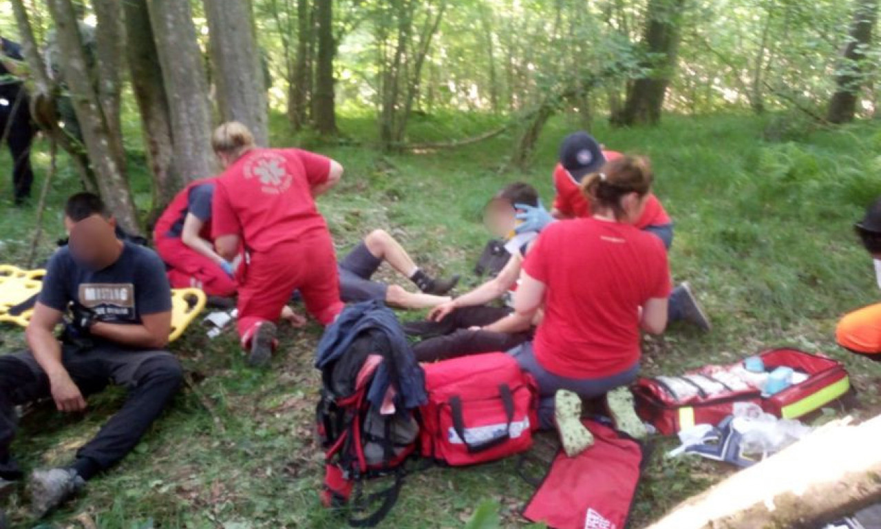 HRVATSKA SPORTISTKINJA BILA U AVIONU KOJI JE PAO! Trenirala za prvenstvo, trebalo je da skoči sa 1.500 metara! (FOTO)