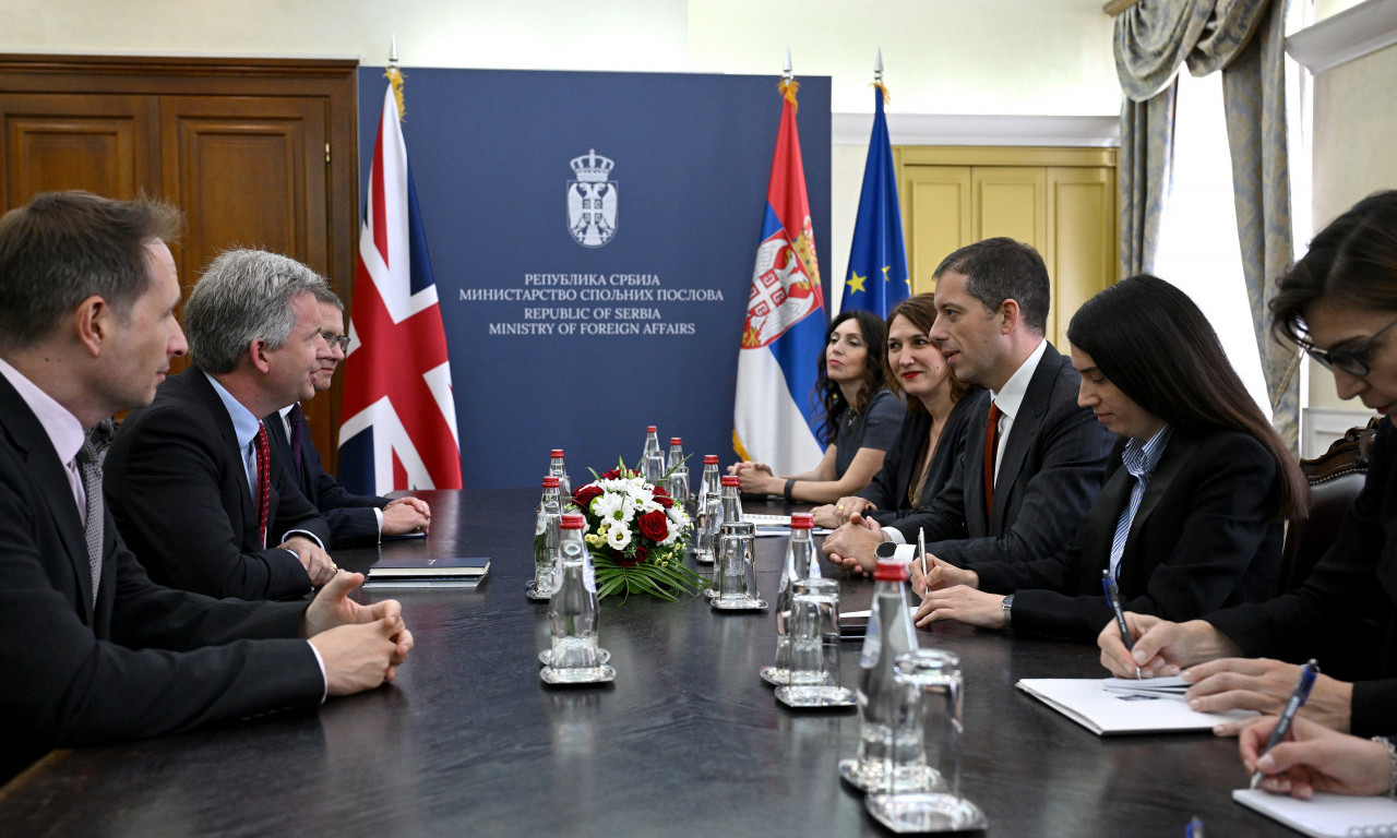 ĐURIĆ SA FERGUSONOM: Važan sastanak o saradnji dveju zemalja i SITUACIJI NA KOSOVU